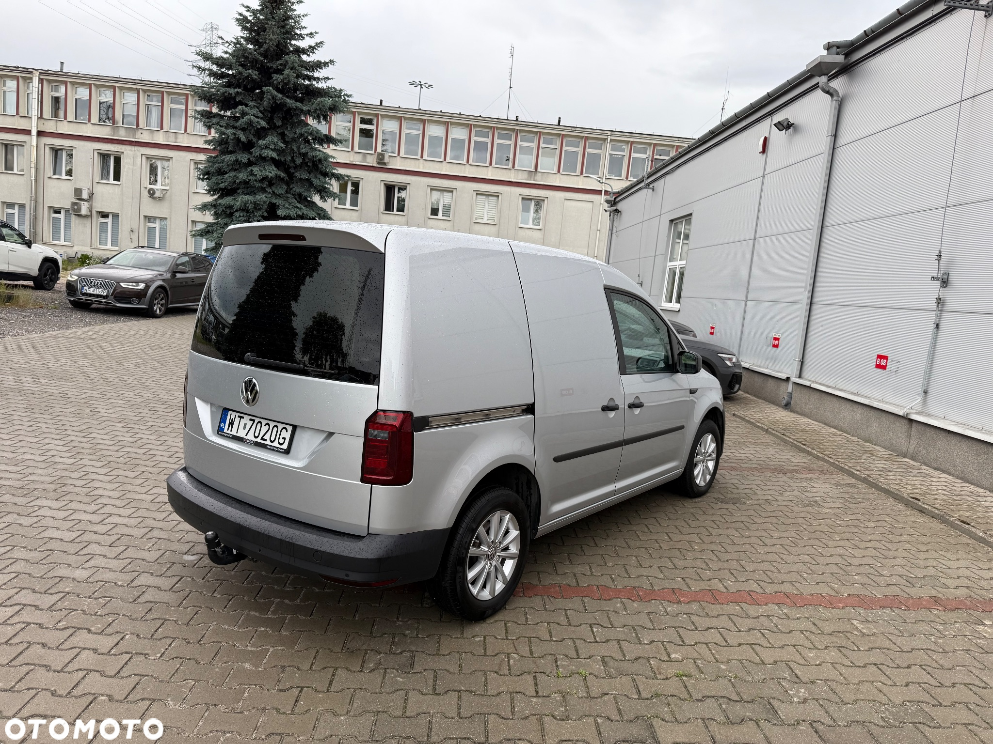 Volkswagen Caddy - 9