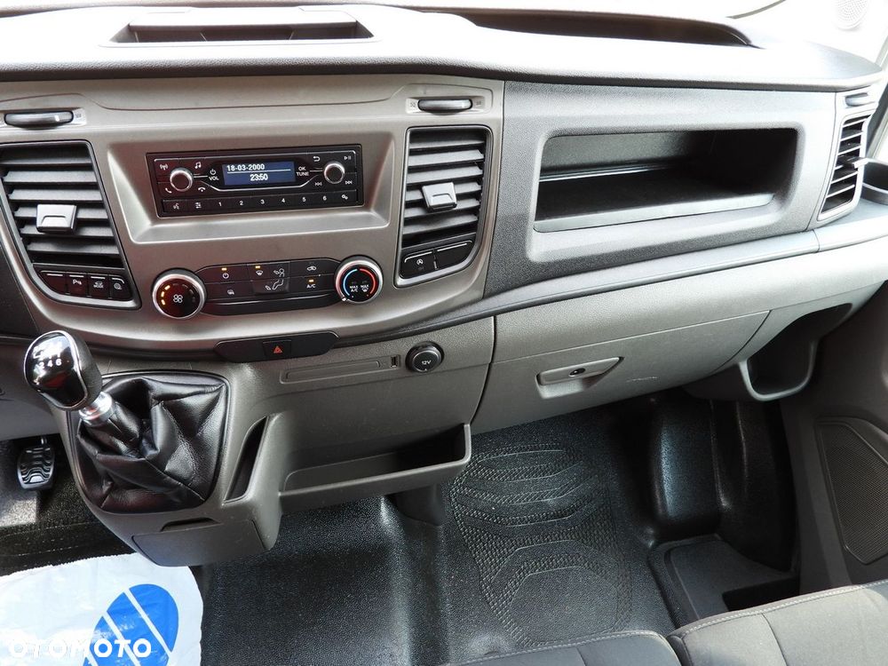 Ford TRANSIT  FURGON TEMPOMAT LEDY KLIMATYZACJA  130KM - 32