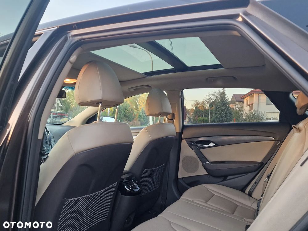 Hyundai i40 Kombi 1.7 CRDi DCT Premium - 7