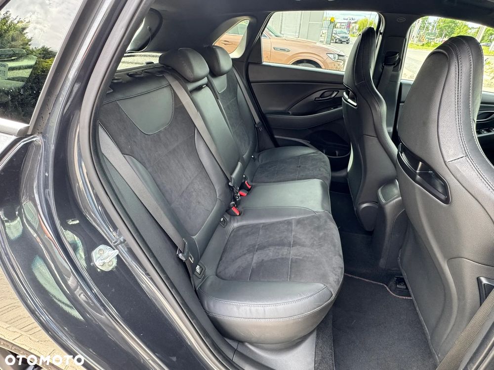 Hyundai i30 N 2.0 T-GDI Performance DCT - 24