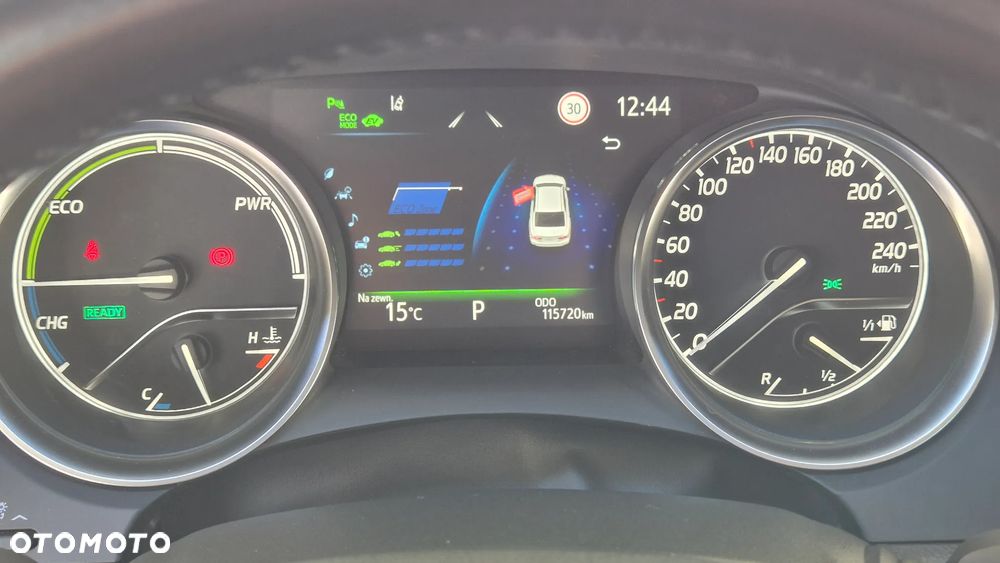 Toyota Camry 2.5 Hybrid Comfort CVT - 10