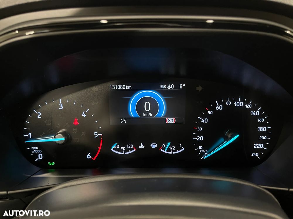 Ford Focus 2.0 EcoBlue ST-Line - 32