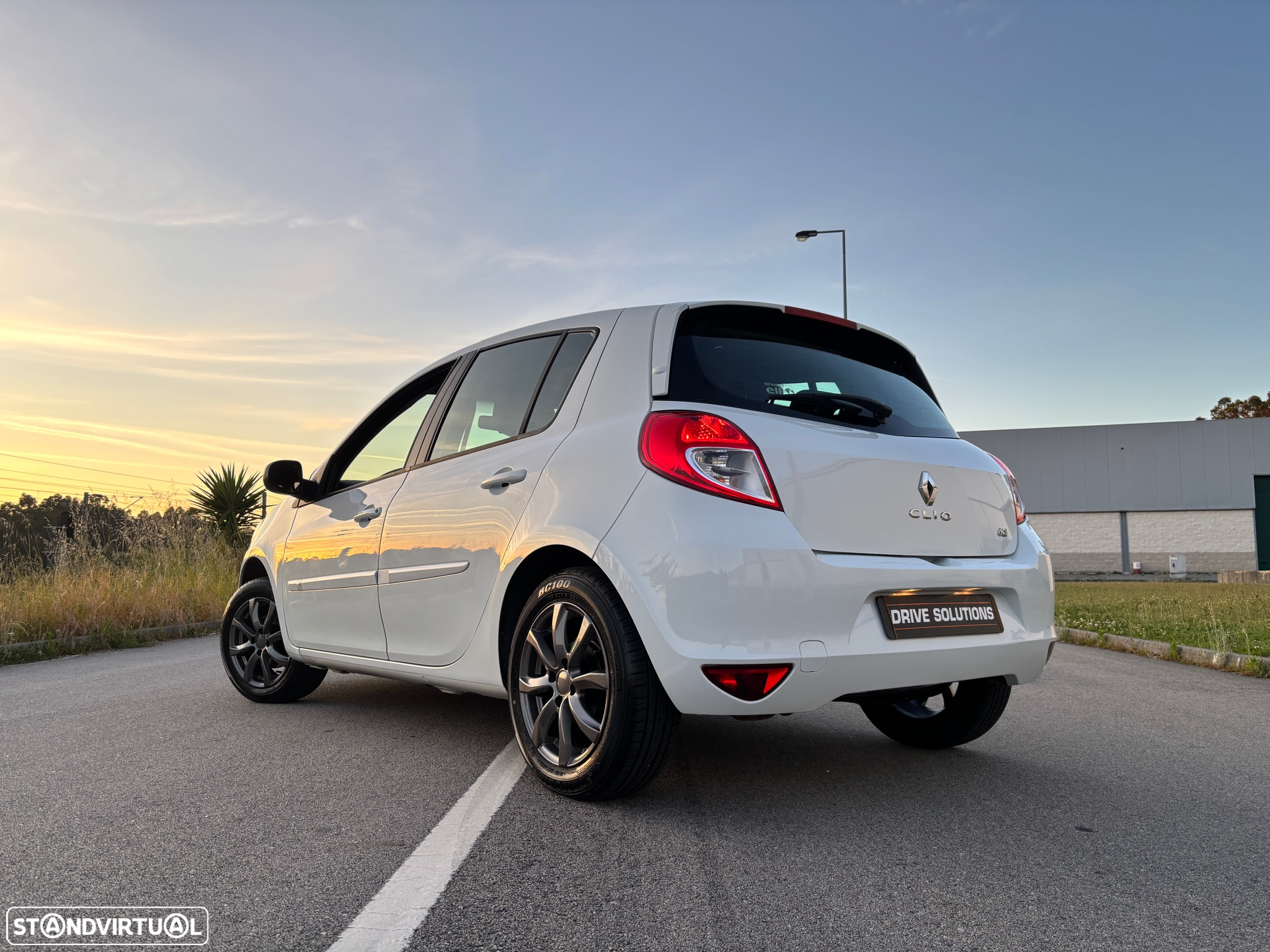 Renault Clio 1.5 dCi Dynamique S - 5