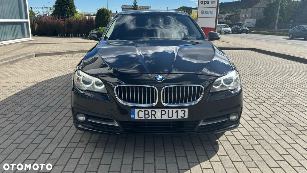 BMW Seria 5 530d xDrive Touring - 1