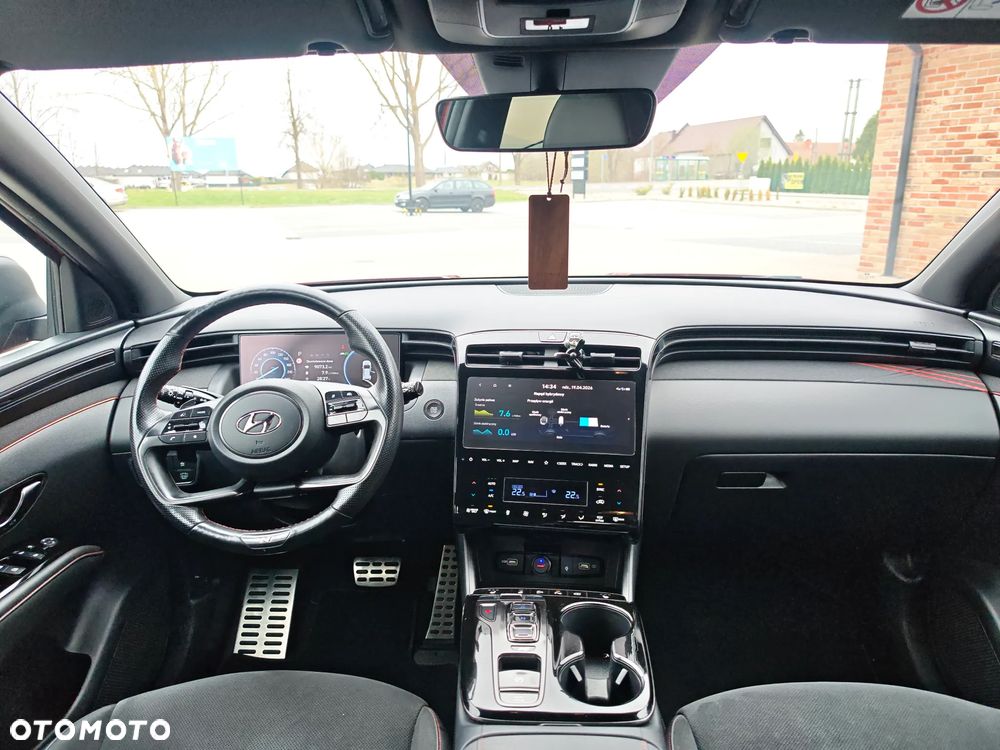 Hyundai Tucson 1.6 T-GDi HEV Executive 2WD - 23