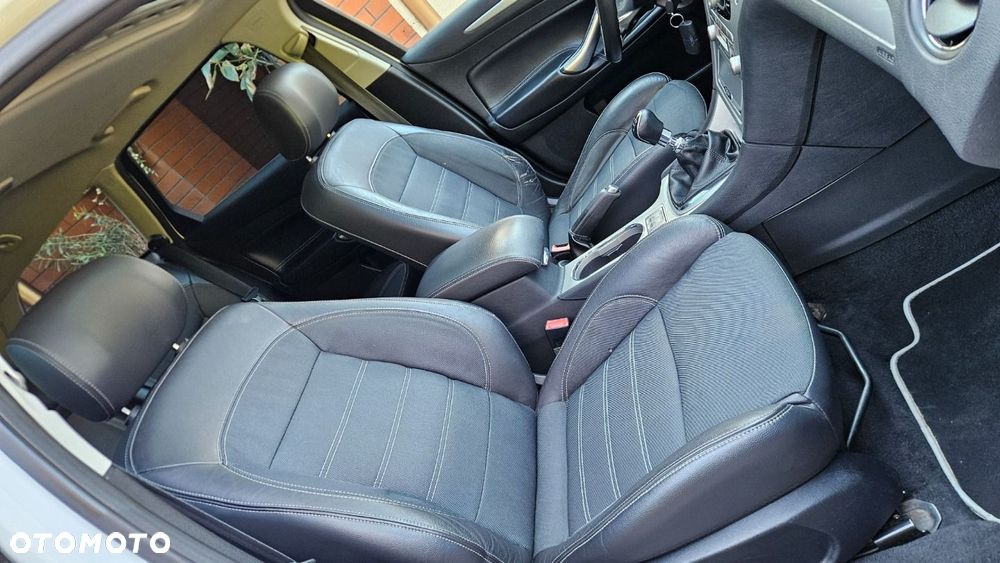 Ford Mondeo 2.0 TDCi Titanium X - 26