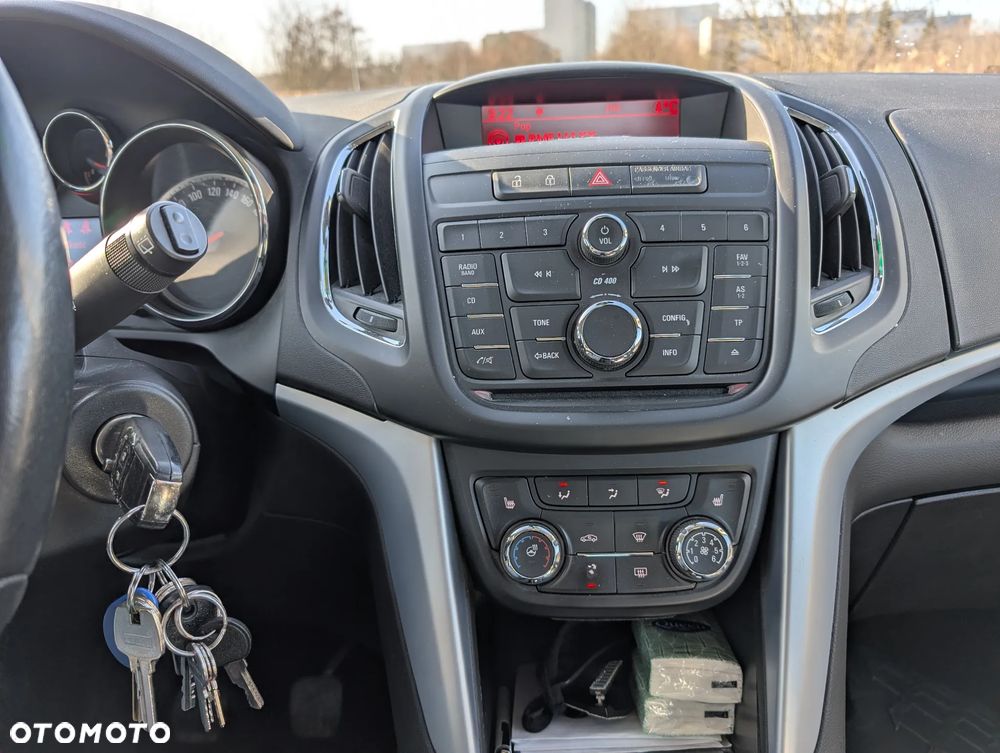 Opel Zafira - 15