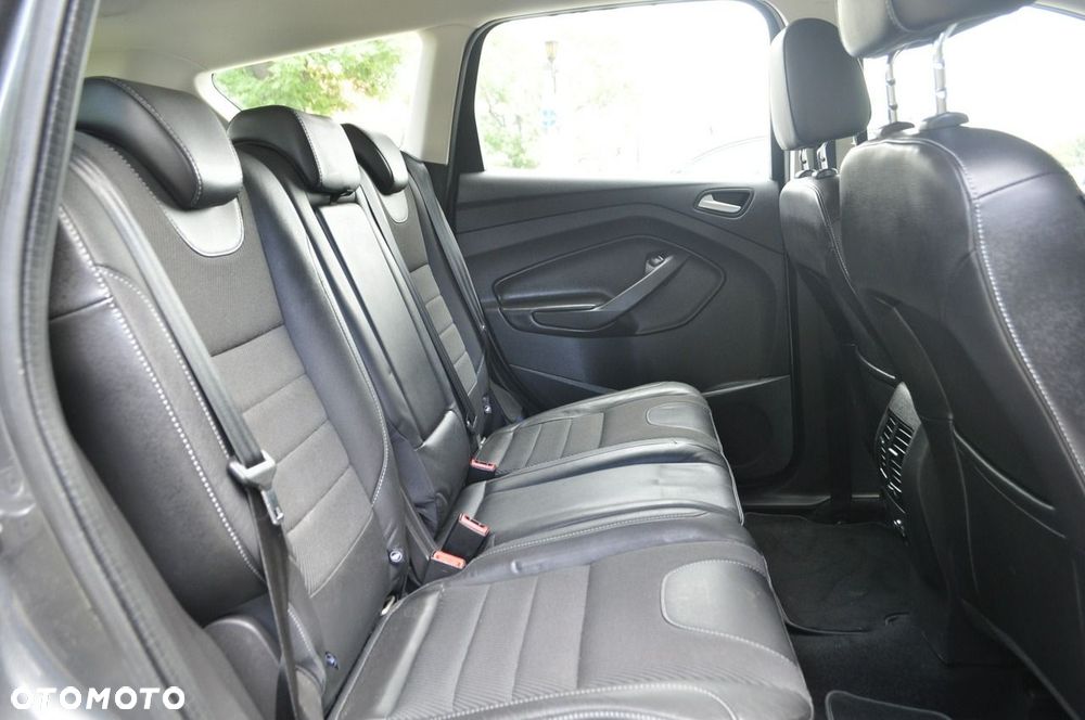 Ford Kuga - 8