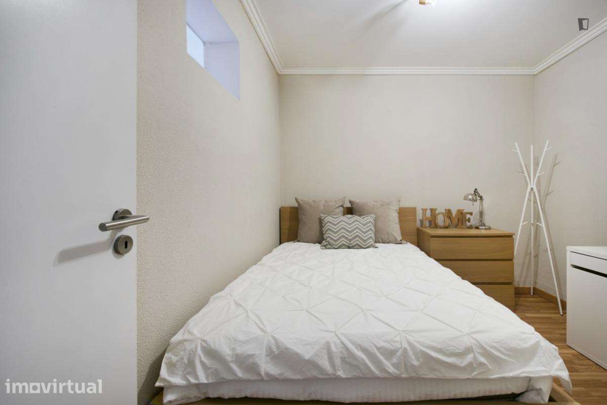 Quarto - localizado em Arroios Lisbon - Grande imagem: 2/12