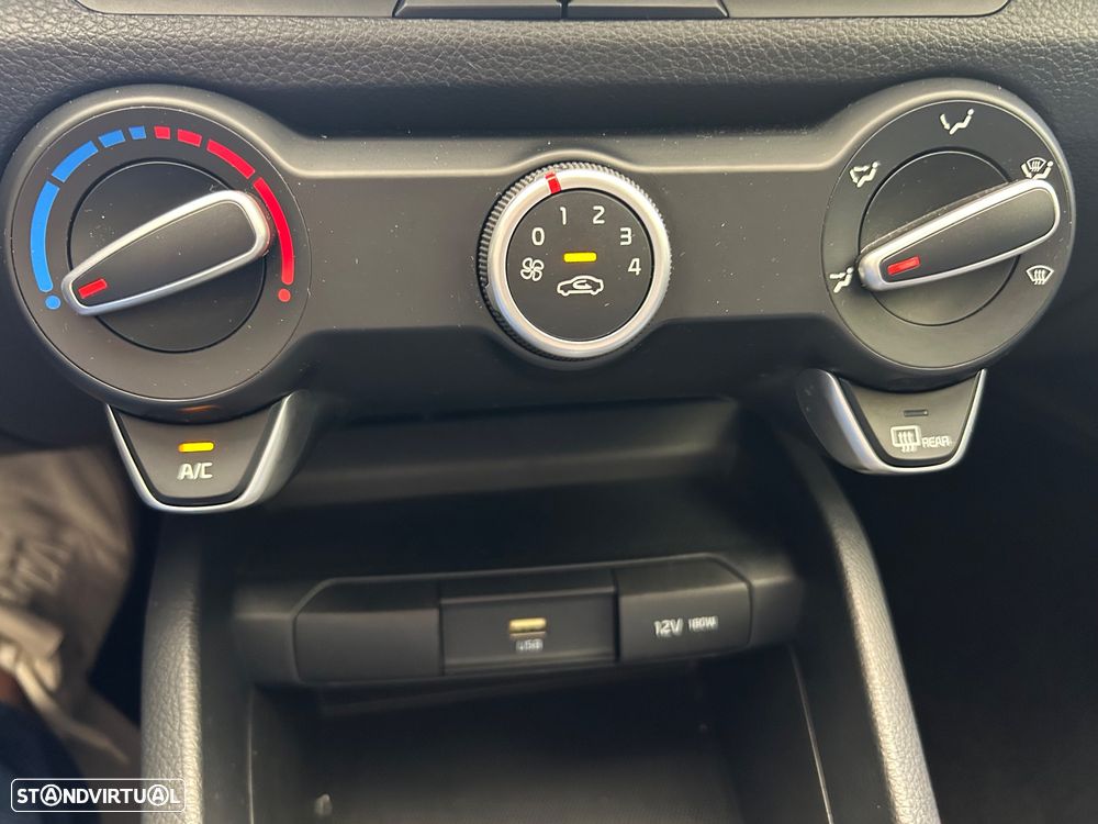 Kia Stonic 1.2 Dynamic - 17