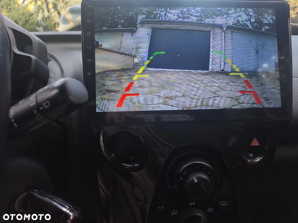 Toyota Aygo x-play - 26