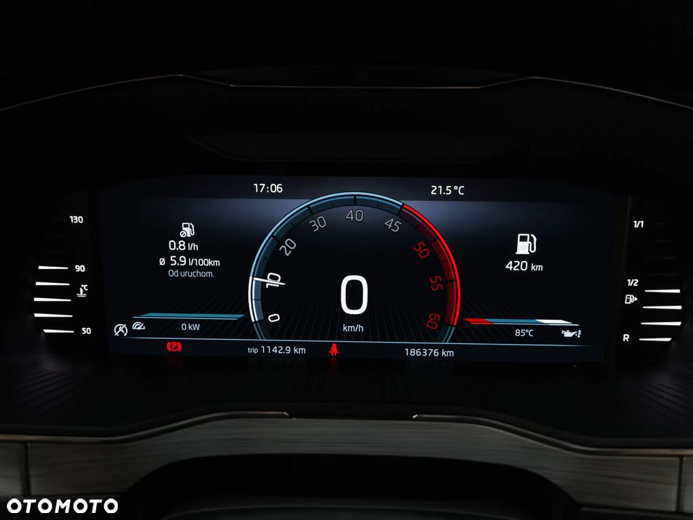 Skoda Superb 2.0 TDI SCR Ambition - 27
