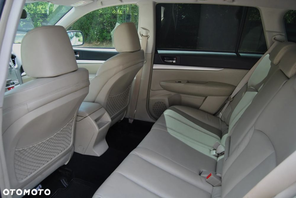 Subaru Legacy 2.0D Exclusive - 6