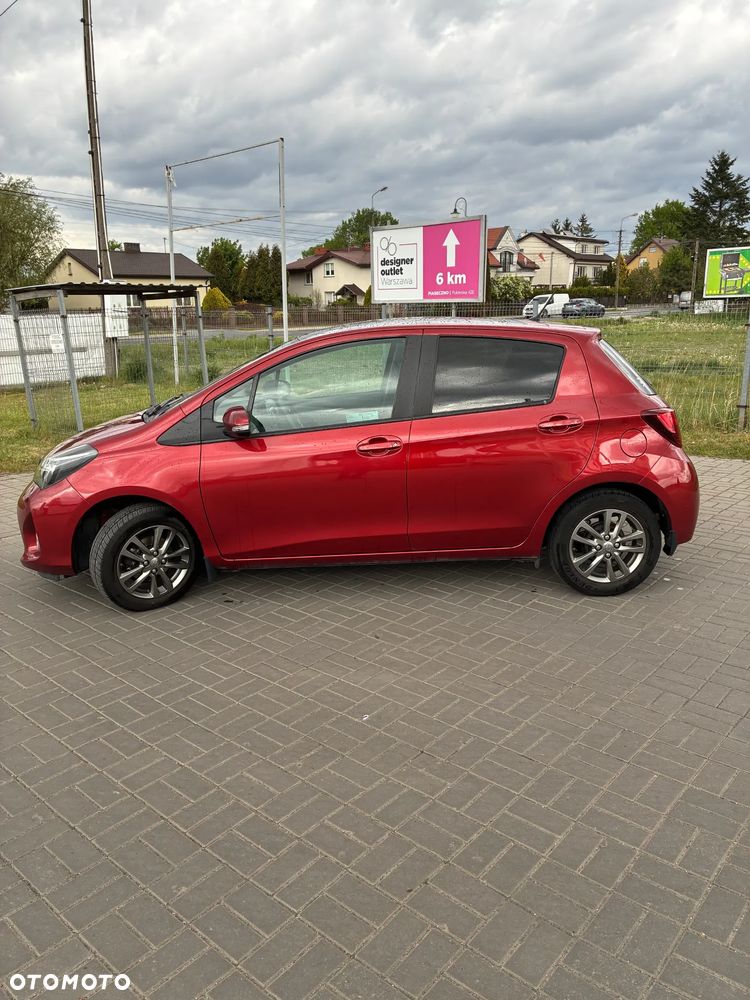 Toyota Yaris 1.33 Premium - 2
