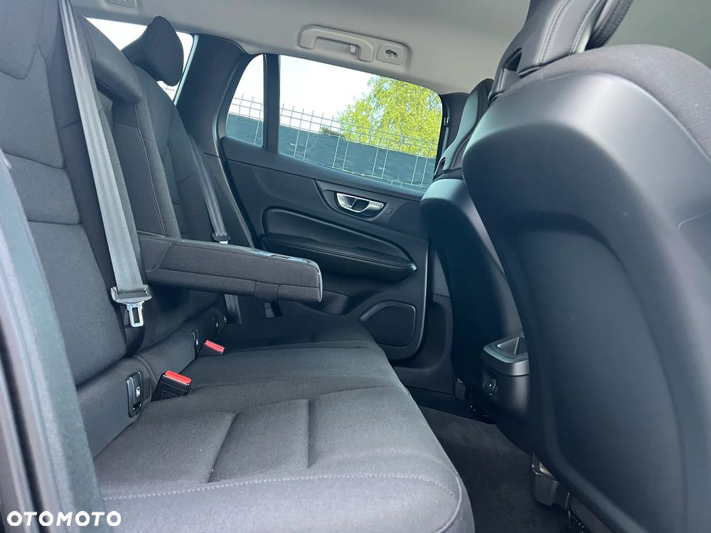 Volvo V60 B4 D Geartronic Momentum Pro - 33