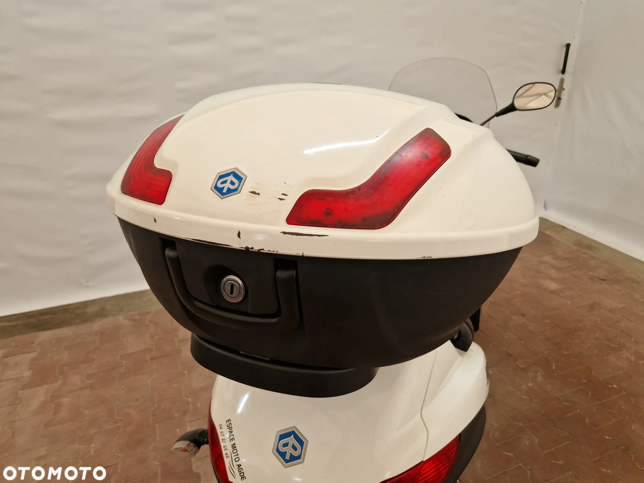 Piaggio MP-3 - 25