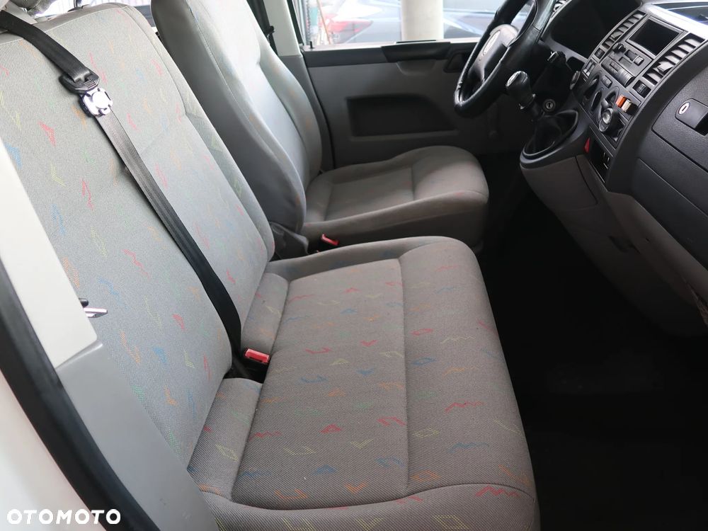 Volkswagen TRANSPORTER T5 2.5 TDI - 24