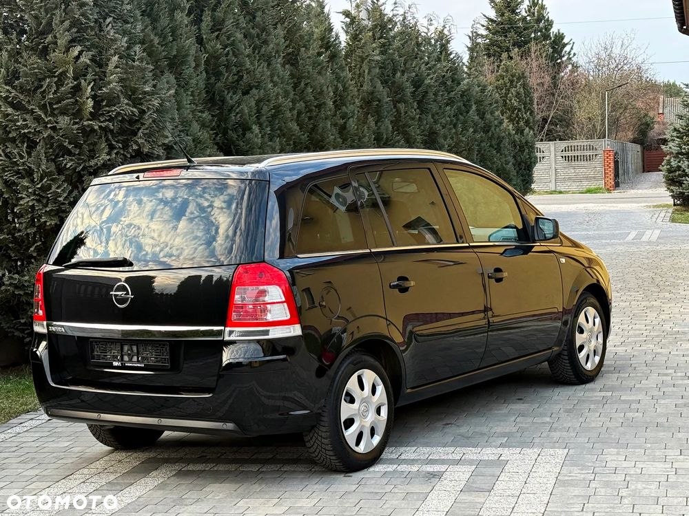 Opel Zafira - 23