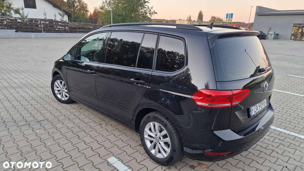 Volkswagen Touran 1.5 TSI ACT OPF Highline - 20