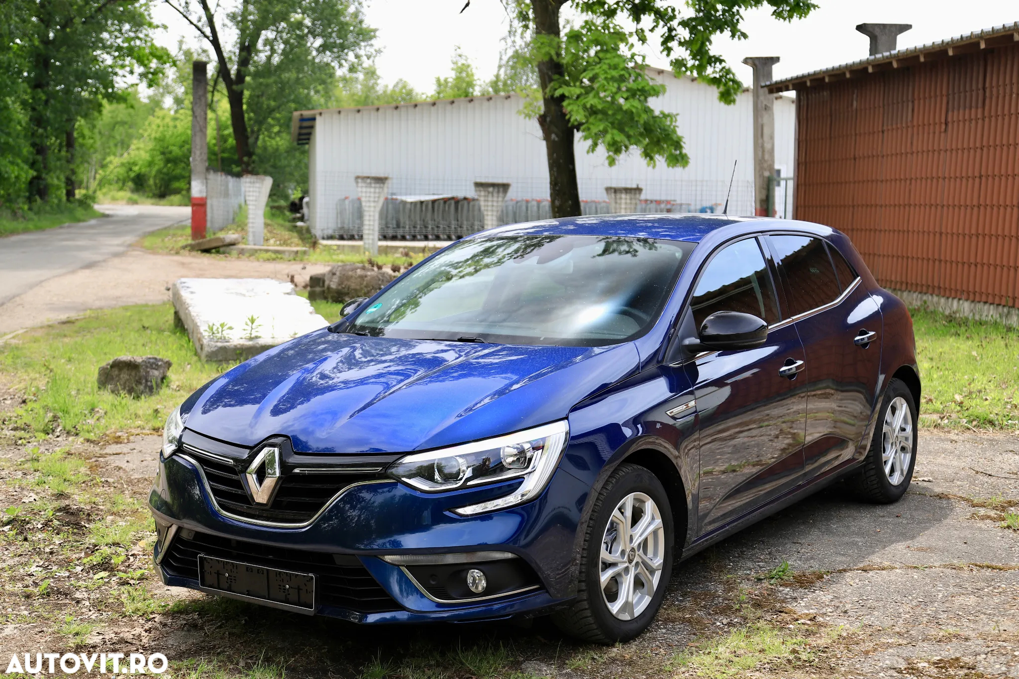 Renault Megane TCe 140 GPF LIMITED - 3
