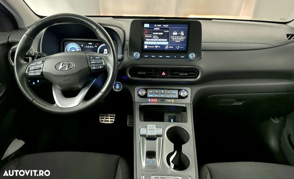 Hyundai KONA - 7