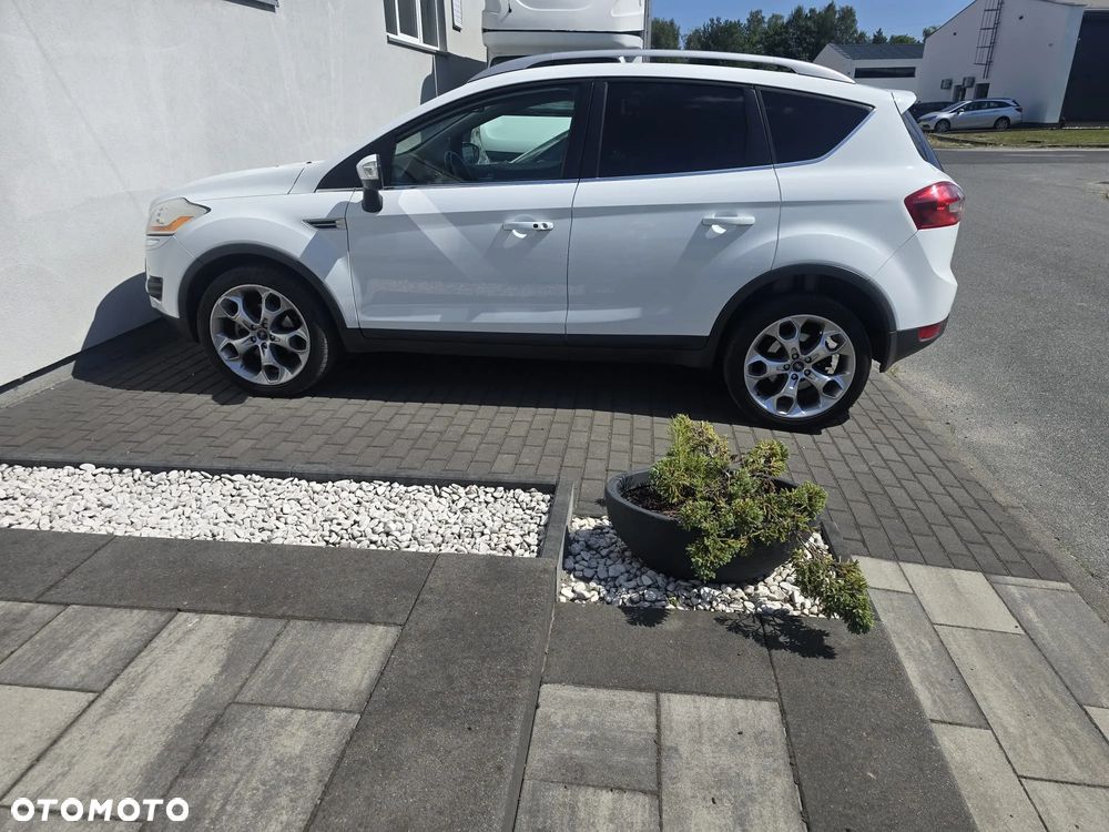 Ford Kuga 2.0 TDCi Individual - 9