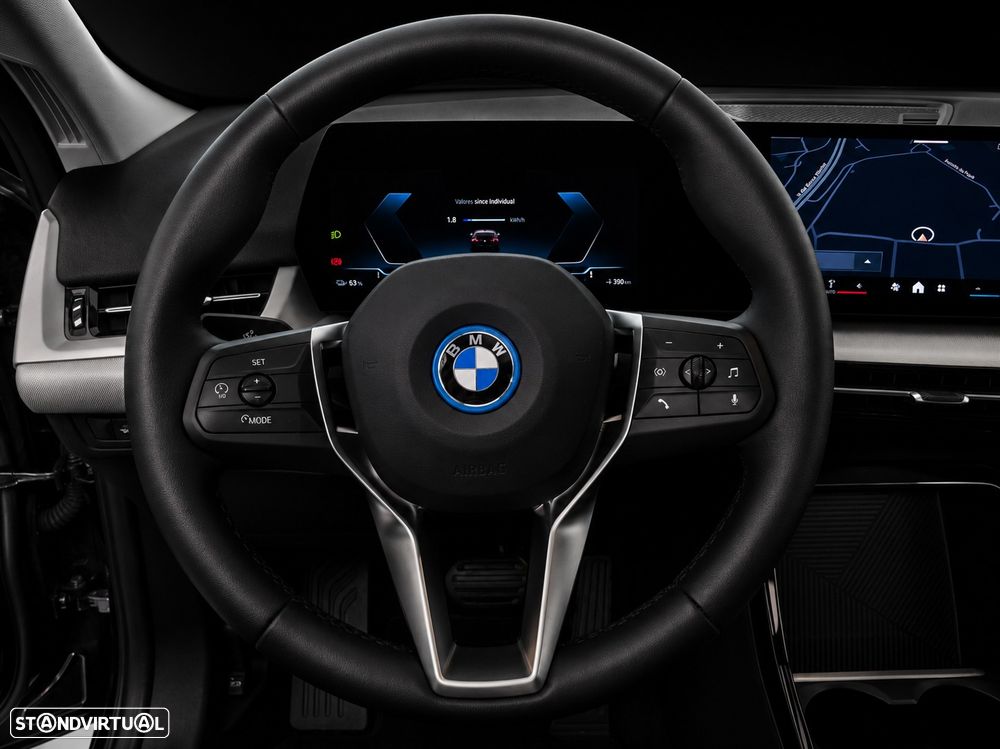 BMW iX2 eDrive20 - 26