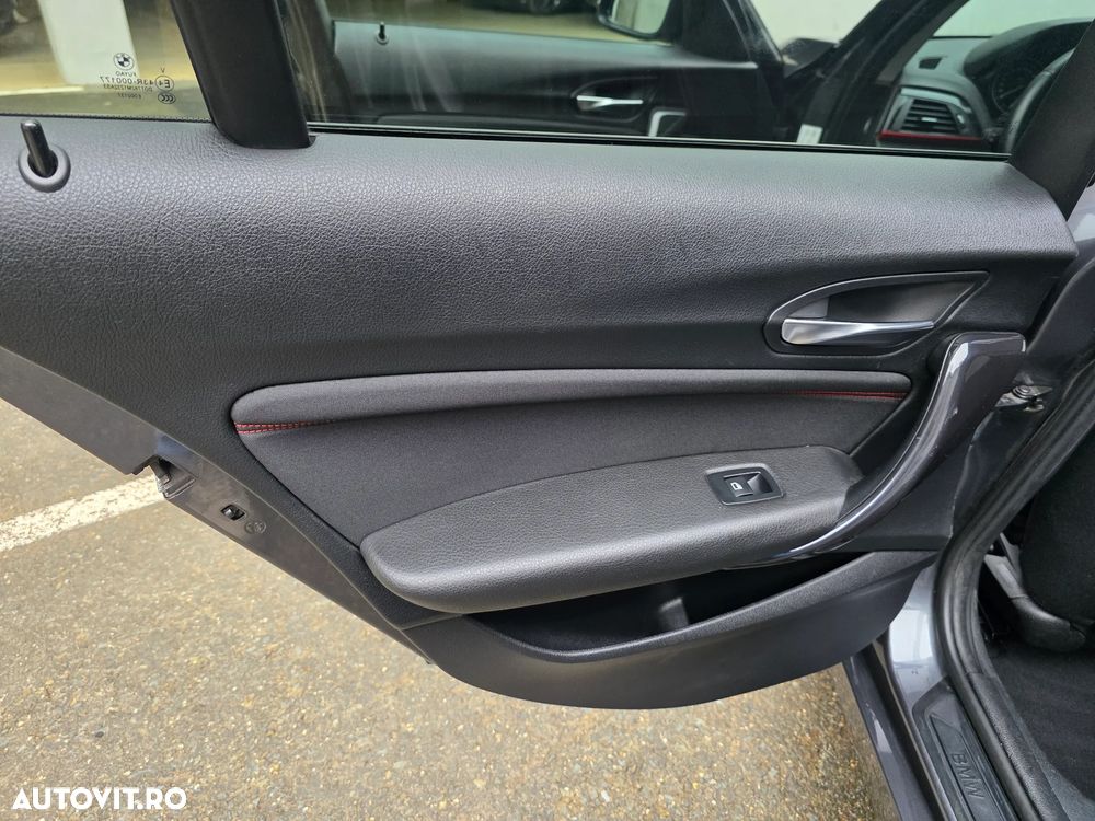 BMW Seria 1 120d Aut. Sport Line - 34