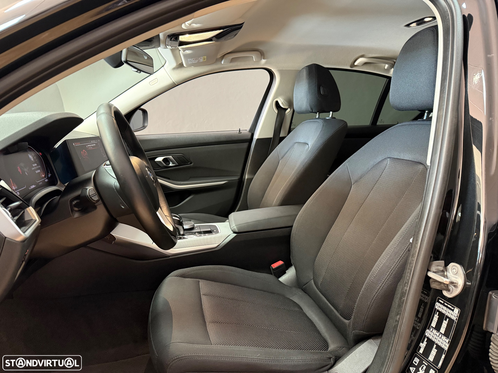 BMW 320 d Auto - 16