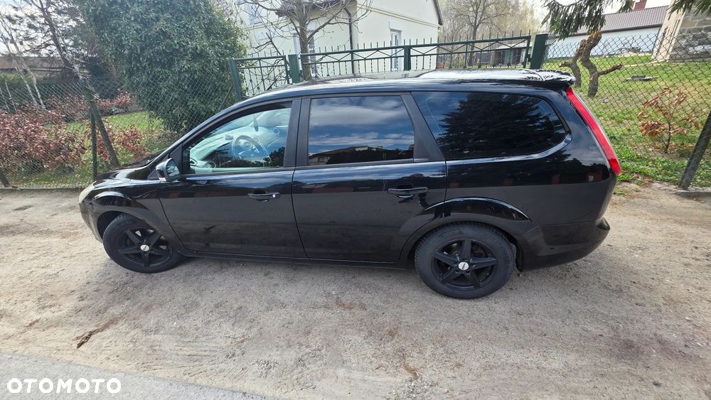 Ford Focus 1.6 Ghia - 4