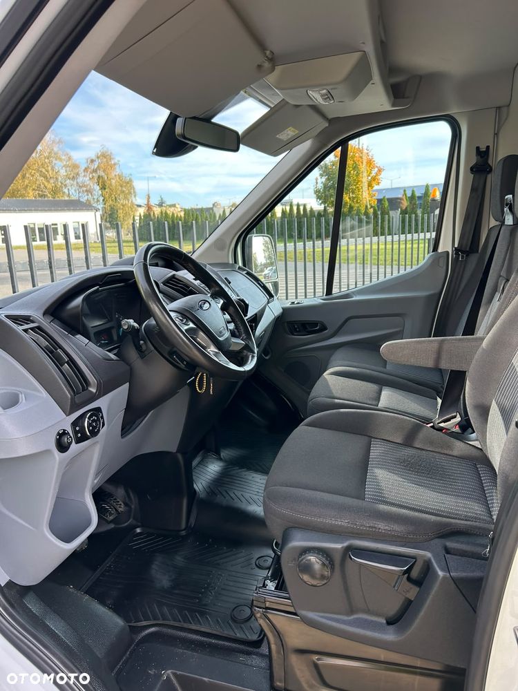 Ford Transit - 21