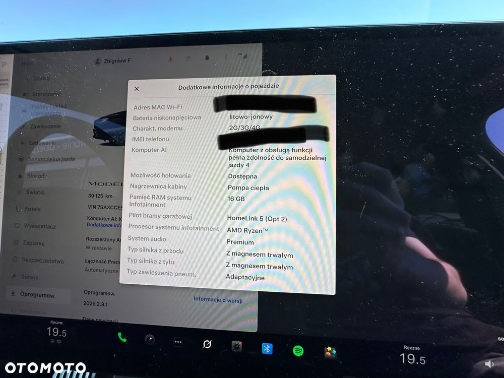 Tesla Model X - 23