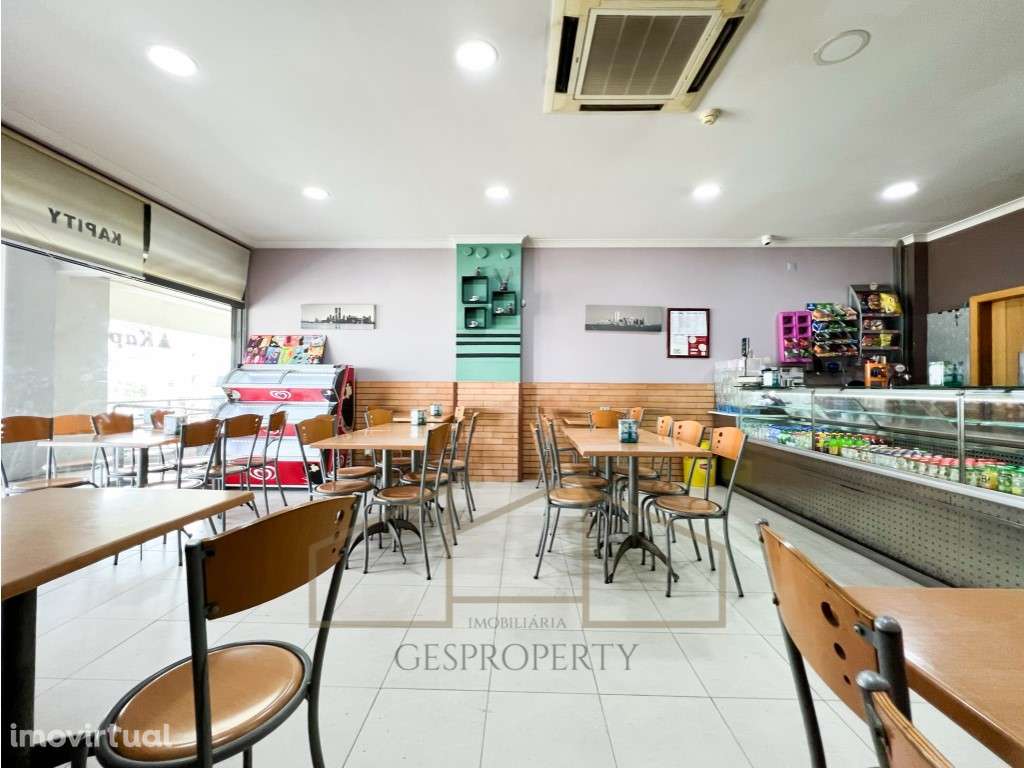 Espaço Comercial na Quinta do Bom Retiro - Sobreda - Grande imagem: 3/17