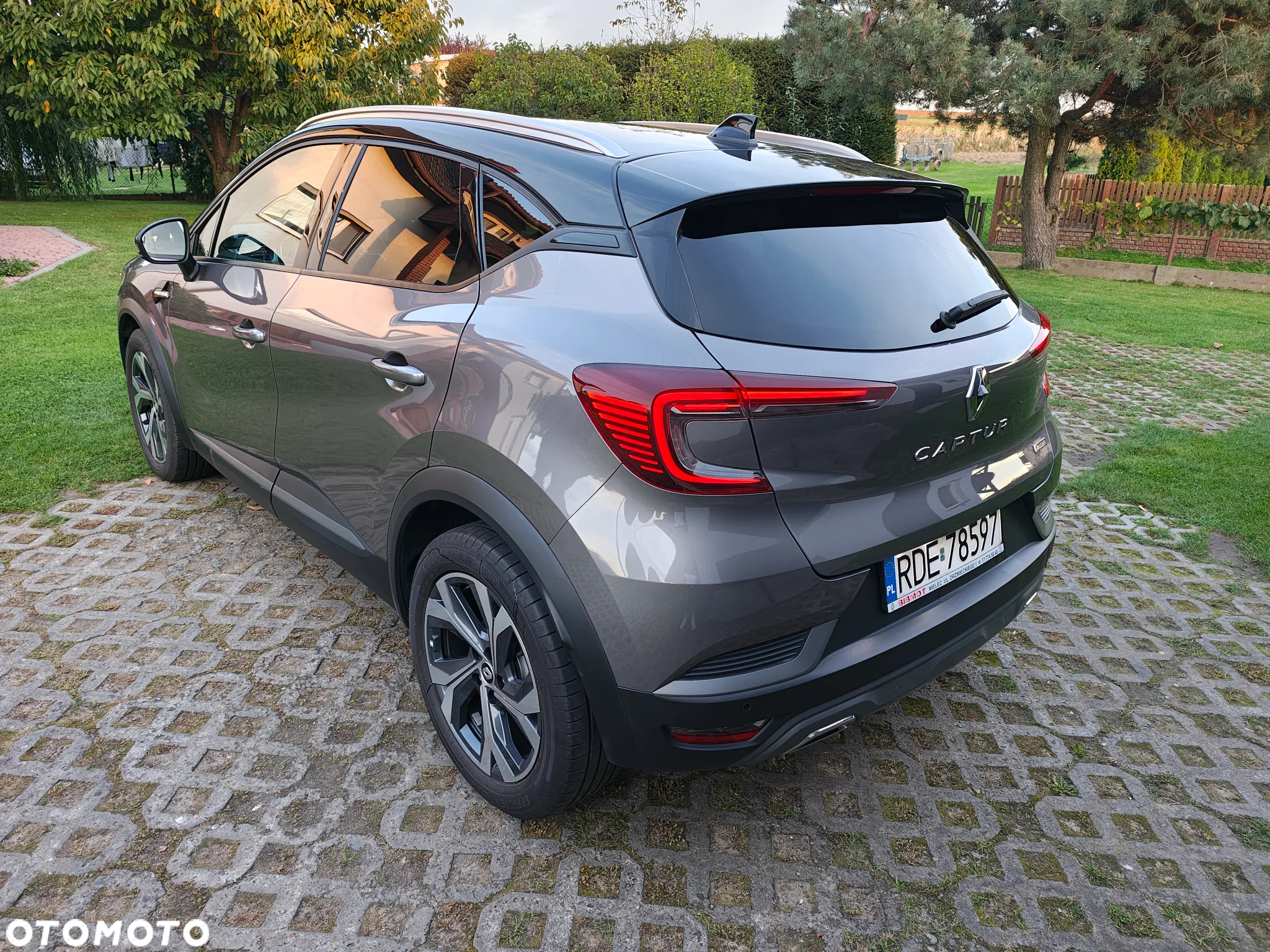 Renault Captur 1.3 TCe Intens EDC - 6