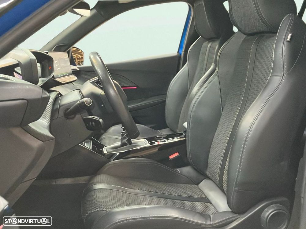 Peugeot 2008 1.2 PureTech GT - 19