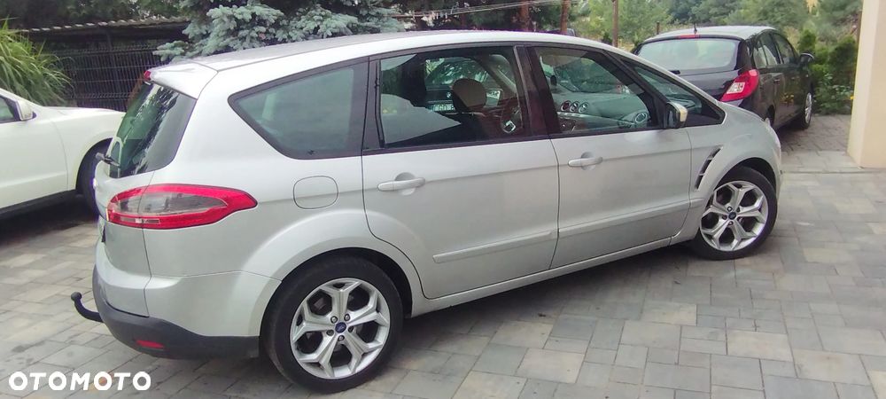 Ford S-Max 2.0 TDCi DPF Champions Edition - 9