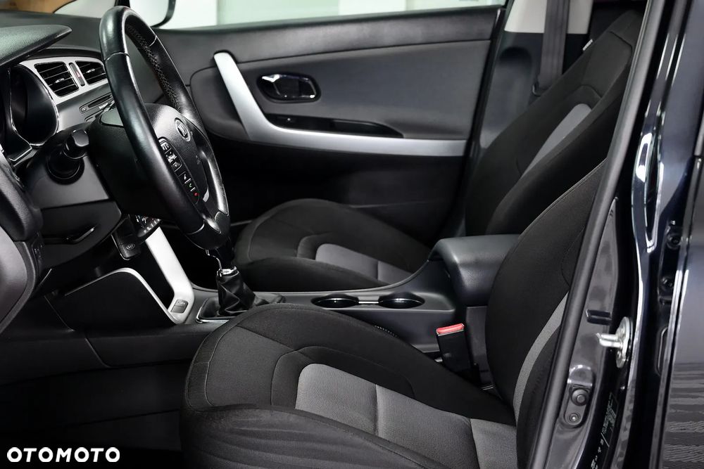 Kia Ceed 1.6 GDI Fifa World Cup Edition - 19