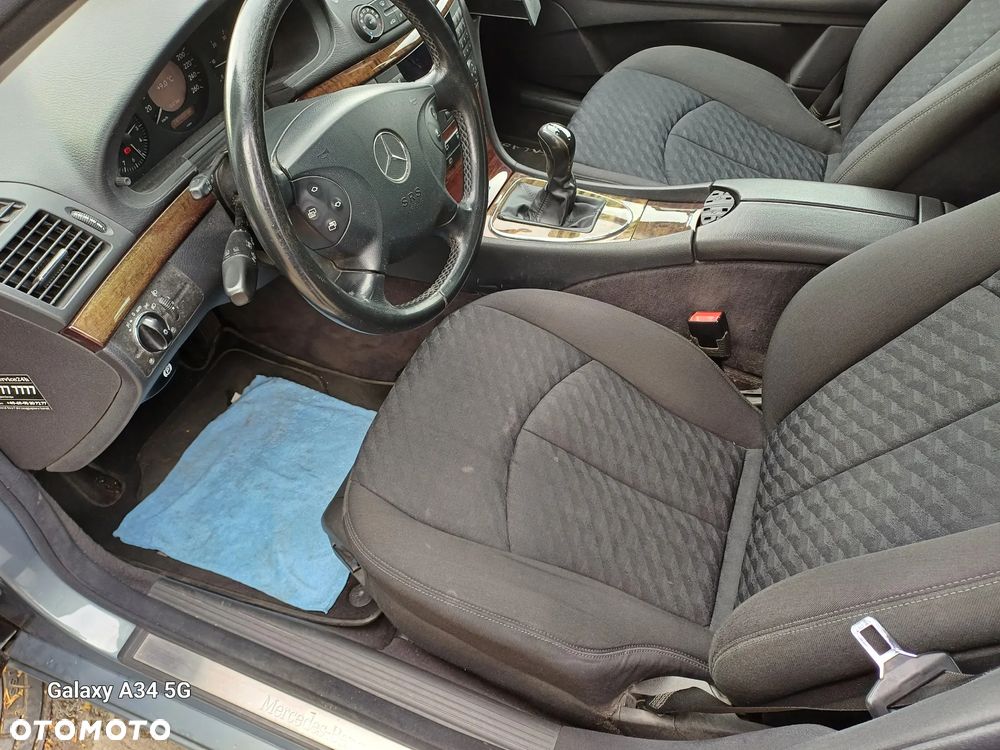 Mercedes-Benz Klasa E 220 CDI T Elegance - 9