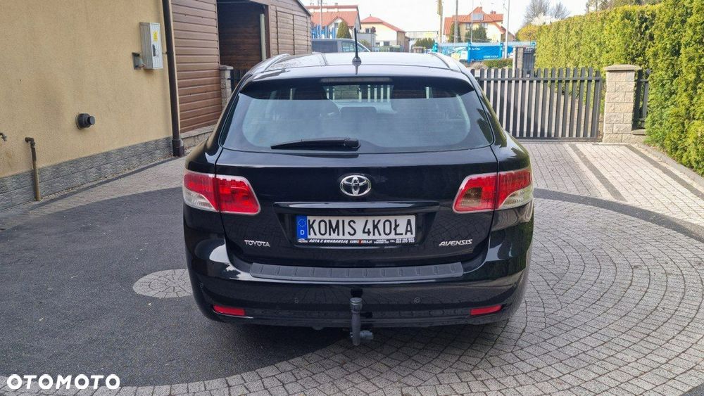 Toyota Avensis - 5
