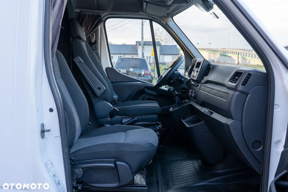 Renault Master III - 11