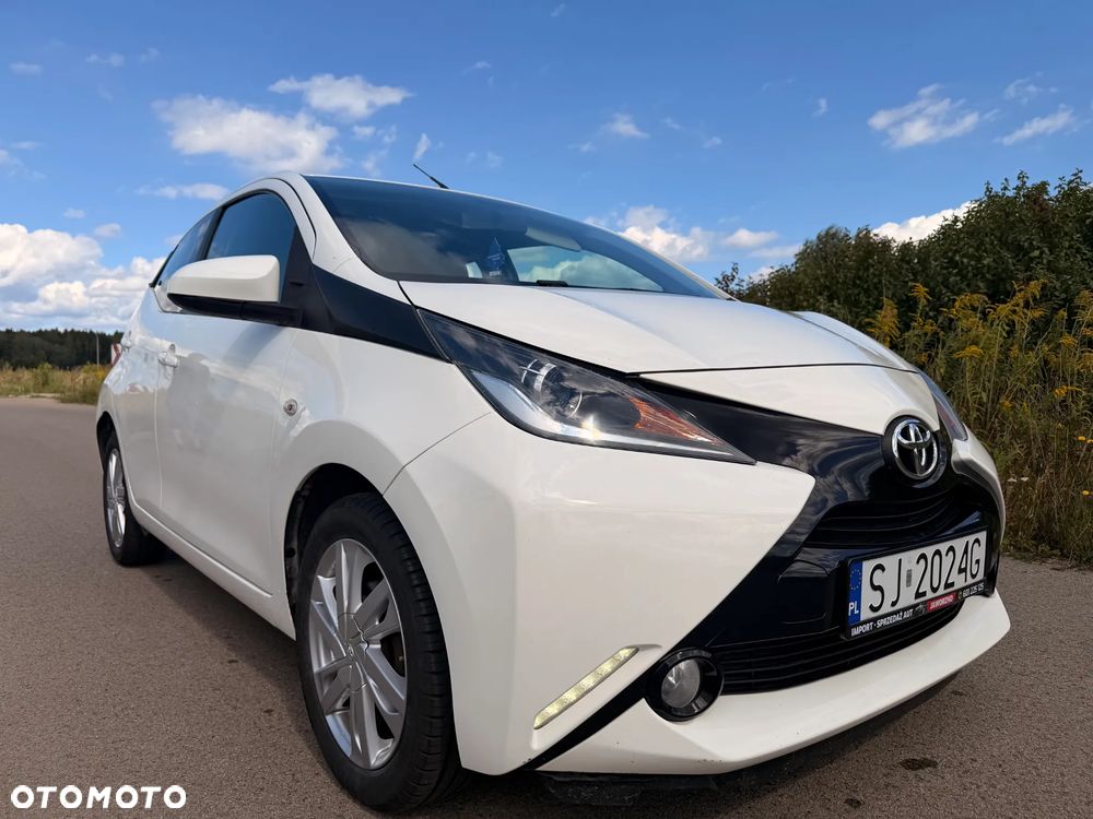 Toyota Aygo x-clusiv - 12
