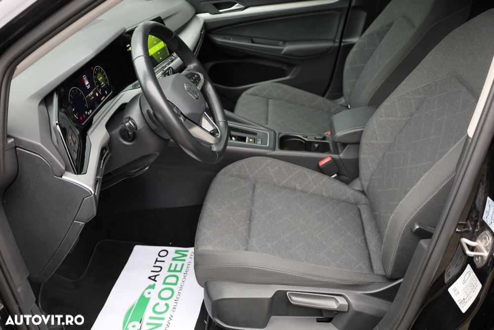 Volkswagen Golf 1.5 eTSI ACT DSG MHEV Life - 11