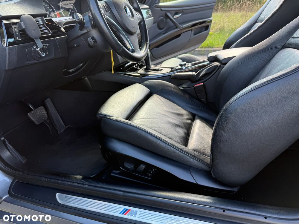 BMW Seria 3 330d xDrive - 11