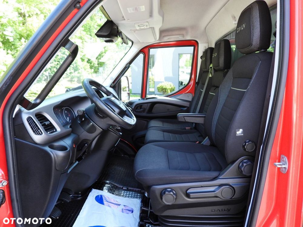 Iveco DAILY 50C18 PLANDEKA 11 PALET TEMPOMAT NAWIGACJA LEDY PNEUMATYKA BLIŹNIACZE KOŁA KLIMATYZACJA  180KM - 29