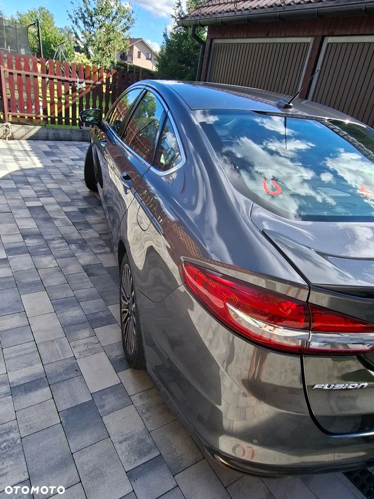 Ford Fusion - 7
