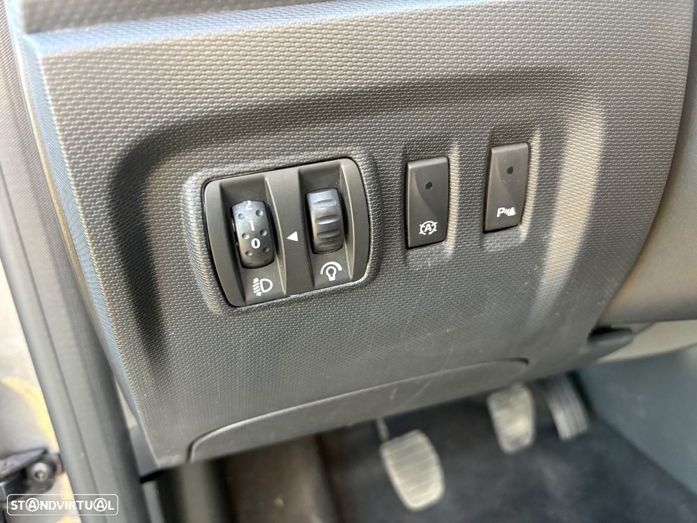 Renault Captur 1.5 dCi Sport - 30