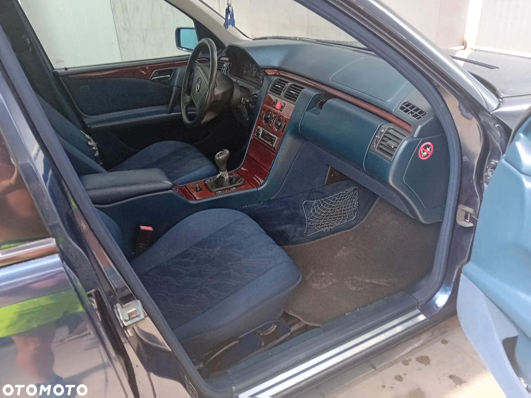 Mercedes-Benz Klasa E 290 T TD Classic - 14
