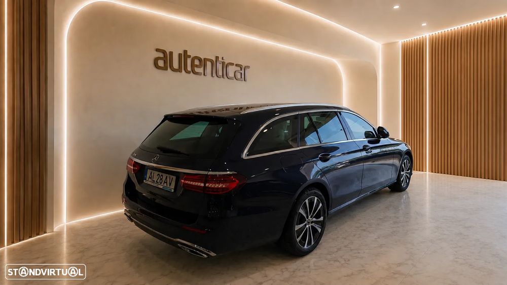 Mercedes-Benz E 300 - 4