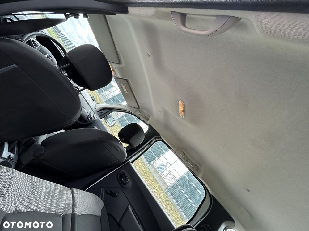 Dacia Lodgy 1.6 SCe Ambiance S&S - 20