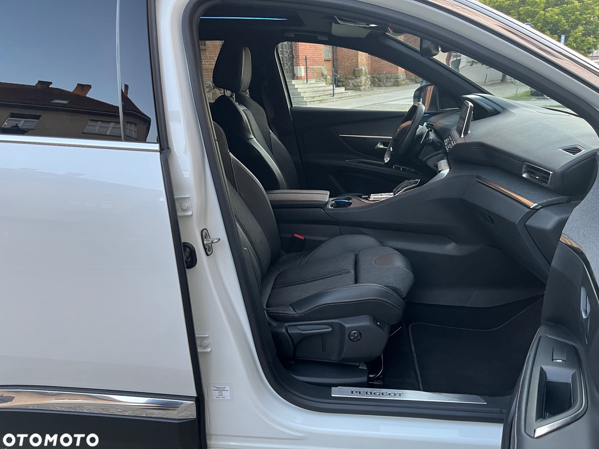 Peugeot 5008 PureTech 180 EAT8 Stop & Start GT - 18